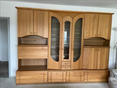 Abbildung: 3 Wohnzimmerschränke Eiche teilmassiv 